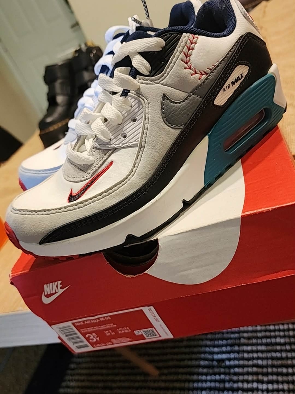 Nike Air Max White Grey Navy Sneakers with Teal Accent